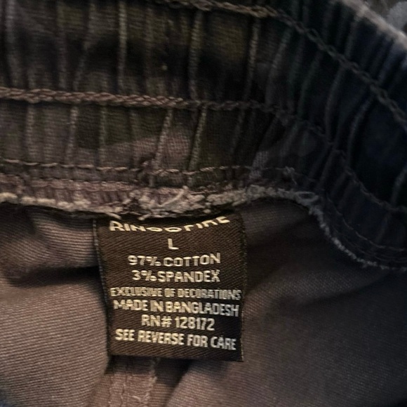 Kids Camouflage Cargo Shorts Ring of Fire - Picture 2 of 8